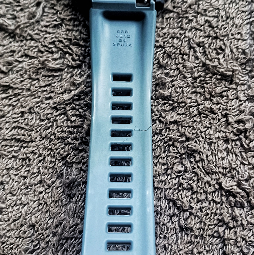 CASIO G-SHOCK - GA2000SU-2A ( UNISEX ) - Picture 8 of 11